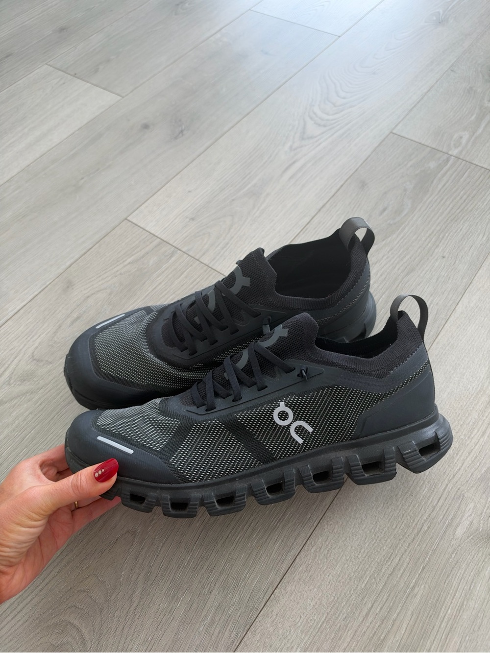 On Running Cloud Men’s Sneakers — Black